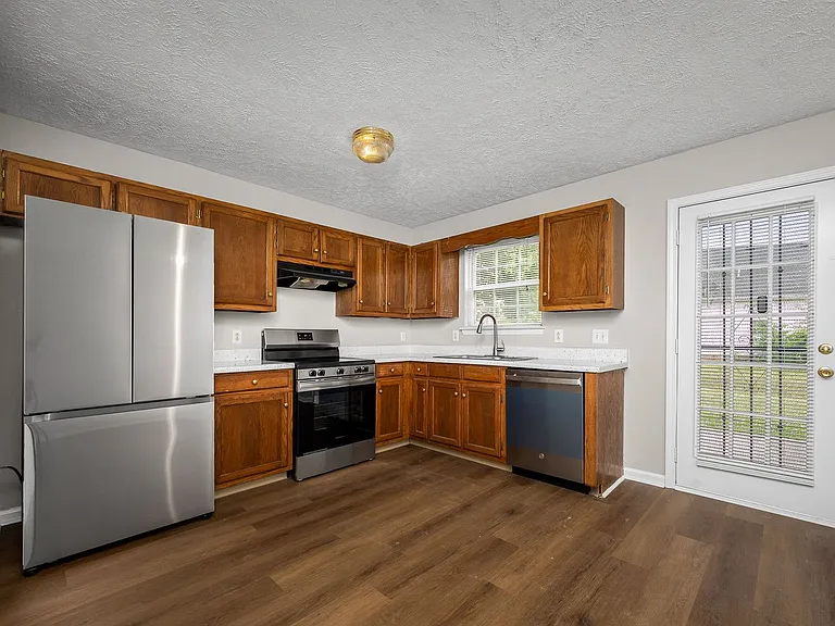 2312 Willowbrook Dr — Photo 12