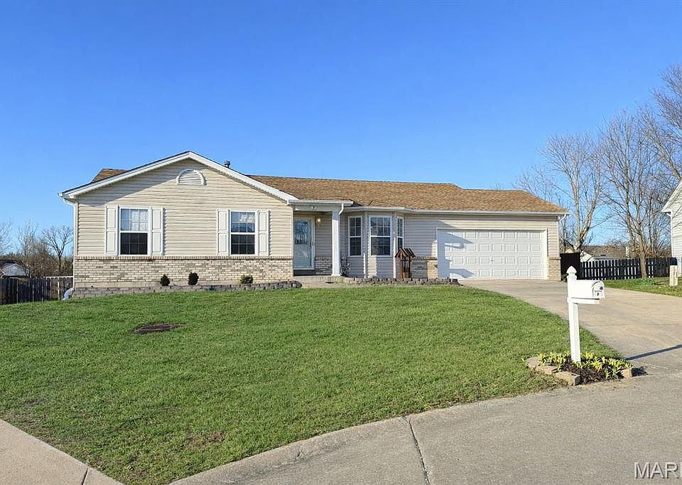 1st image of 7 Bridle Spur Ct