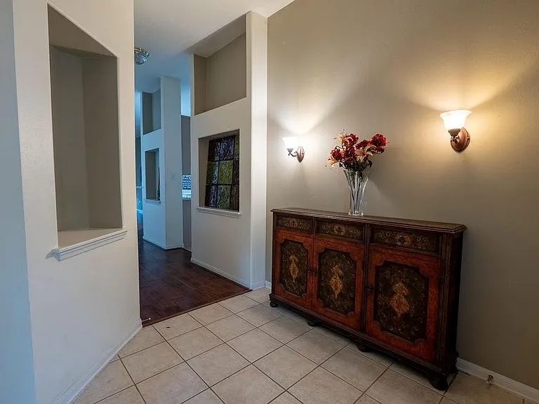 175 N Wimberly Way — Photo 6