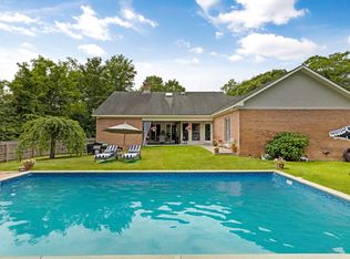 2 Sunset Rd, Sag Harbor, NY 11963