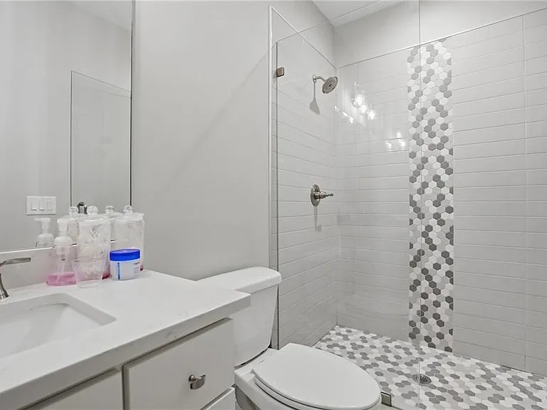 3020 Wallace Rd — Photo 40