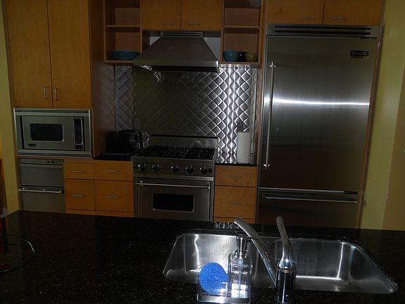 2nd image of 1120 E Kennedy Blvd Unit 1430