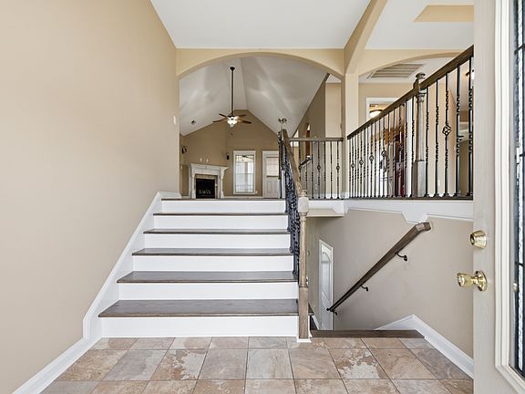 5th image of 1700 Winterhaven Ct