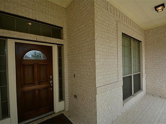 2nd image of 2212 Pearl Bay Ct