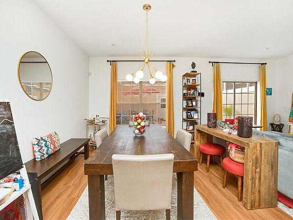 5th image of 9778 Poplar Pl