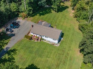 9 Thayer Rd, Higganum, CT 06441