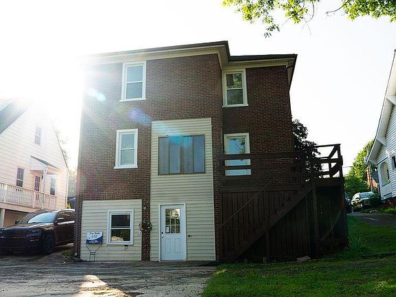 5th image of 4112 Fort Ave