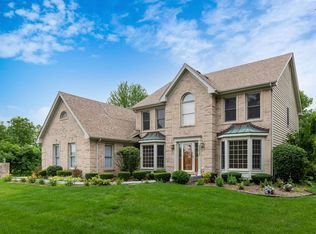 2350 Meadowlark Dr, West Chicago, IL 60185