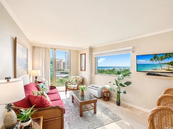 2045 Kalakaua Ave APT 1007, Honolulu, HI 96815
