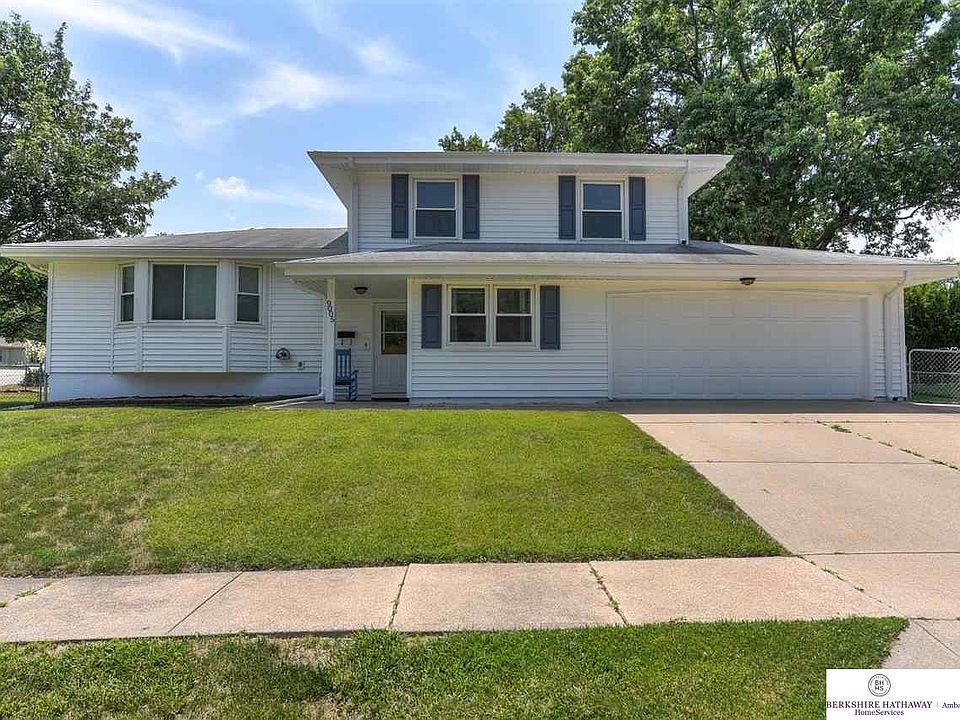 1st image of 9005 Lakeview Dr