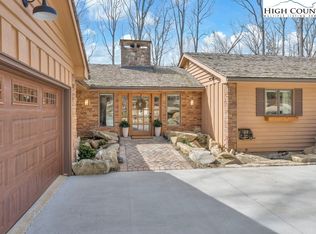 107 Rock Ledge Ln, Linville, NC 28646