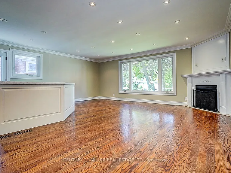 37 Dallington Dr — Photo 11