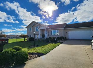 11870 Sandbrooke Dr, Millersburg, IN 46543