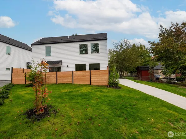 10029 14th Avenue S, Seattle, WA 98168