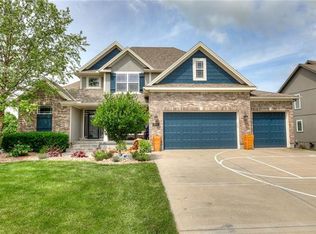 8930 N Lewis Ave, Kansas City, MO 64157