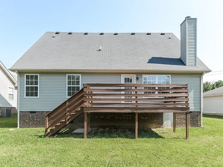 2816 Windcrest Trl — Photo 17