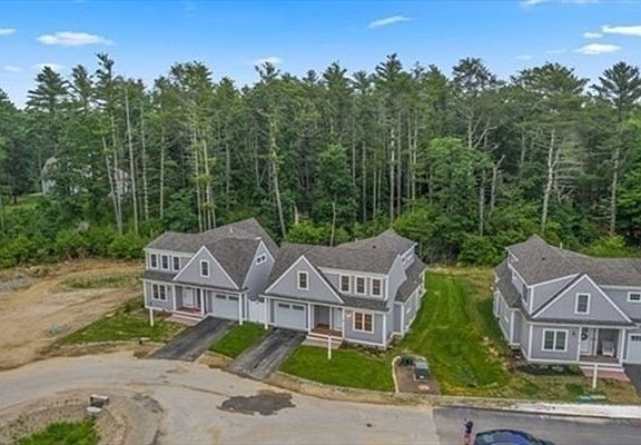 5th image of 17 Twin Pines Ln #17