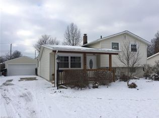 6034 Gilmere Dr, Brookpark, OH 44142