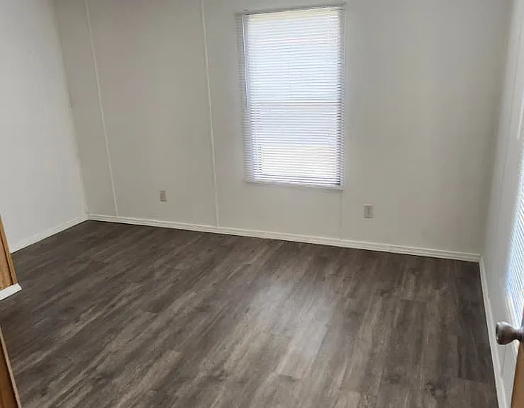 8364 Cedar St — Photo 58