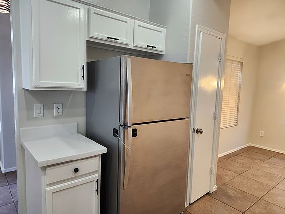 4th image of 23739 N El Frio Ct
