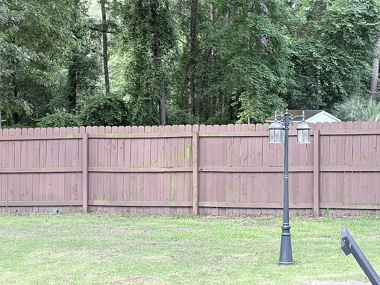 90 Old Spring Ct — Photo 3