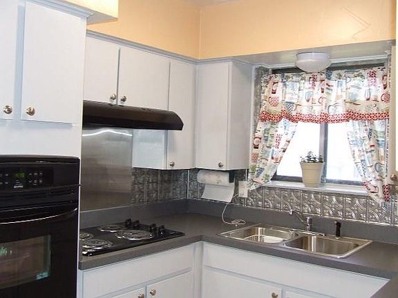 3rd image of 237 Dorris Dr