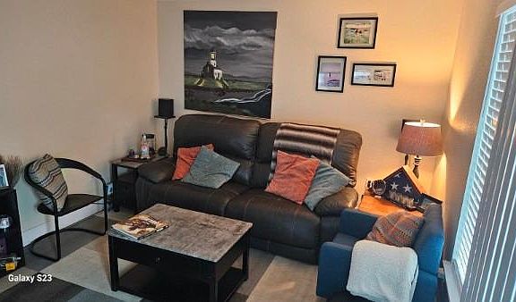 5th image of 458 E Alameda St #3