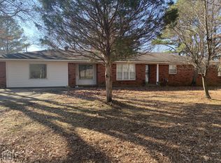 2001 Arrowhead Farm Rd, Jonesboro, AR 72401