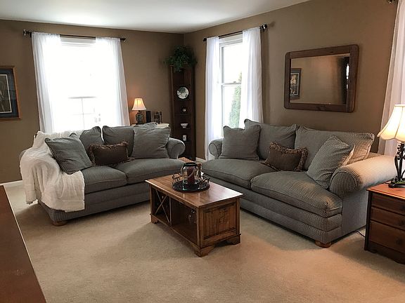 2nd image of 2262 Kingston Dr