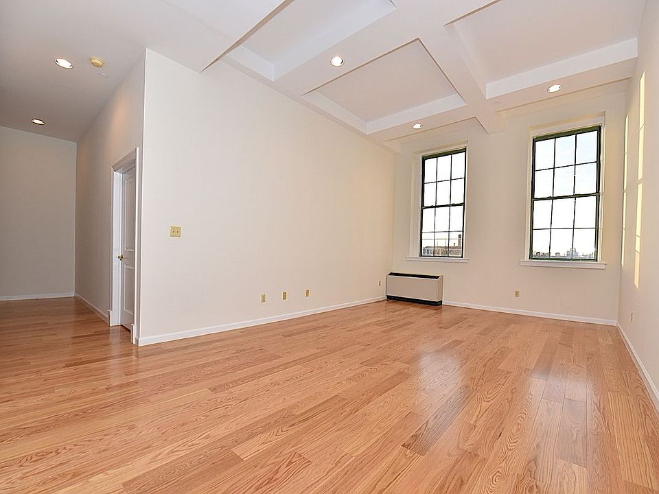 1st image of 45-02 Ditmars Blvd #514