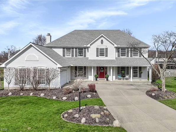 19726 Summer Place Dr, Strongsville, OH 44136