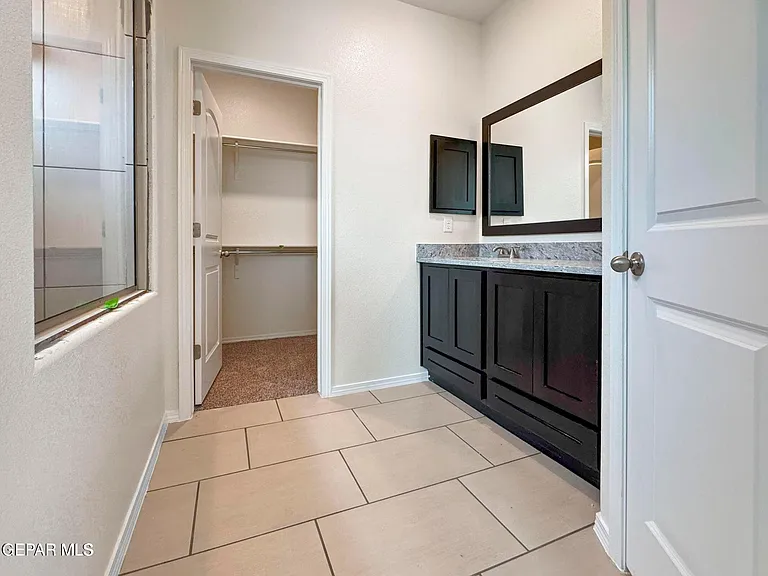 15216 Hunch Ct — Photo 28