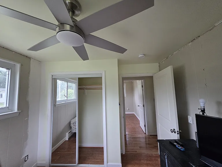 24382 Macarthur Dr — Photo 3