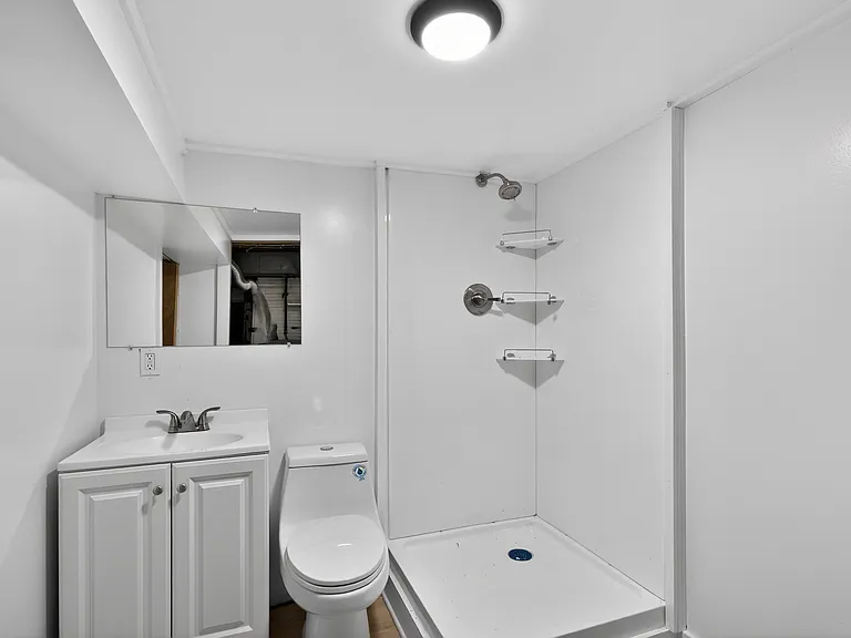 408 E Geneva St — Photo 26