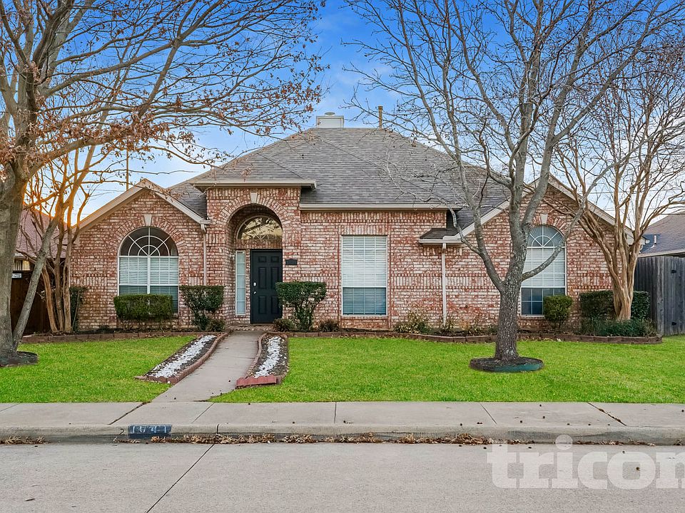 1st image of 1041 Essex Dr