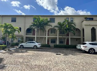 620 NE 28th St APT 207, Wilton Manors, FL 33334