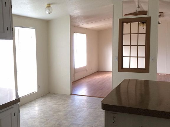 5th image of 2511 N Highway 35 Byp #9