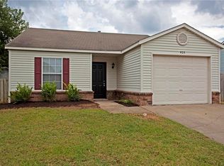 405 Spencer St, Bentonville, AR 72712