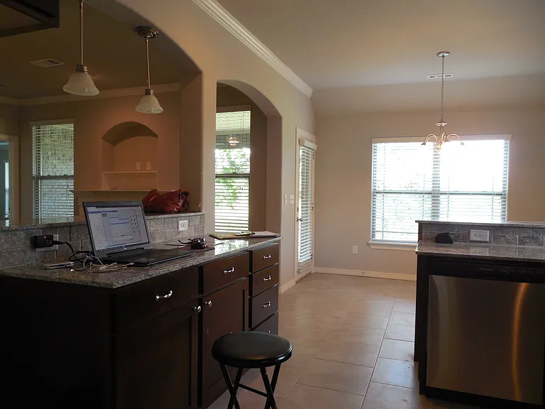1111 Gardenia St — Photo 22