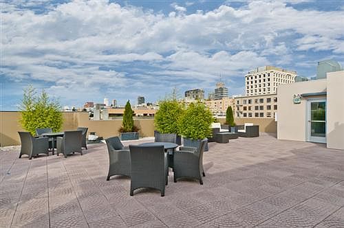 5th image of 1299 Bush St #703