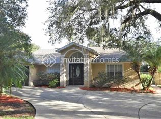 15803 Oak Glen Way, Tavares, FL 32778
