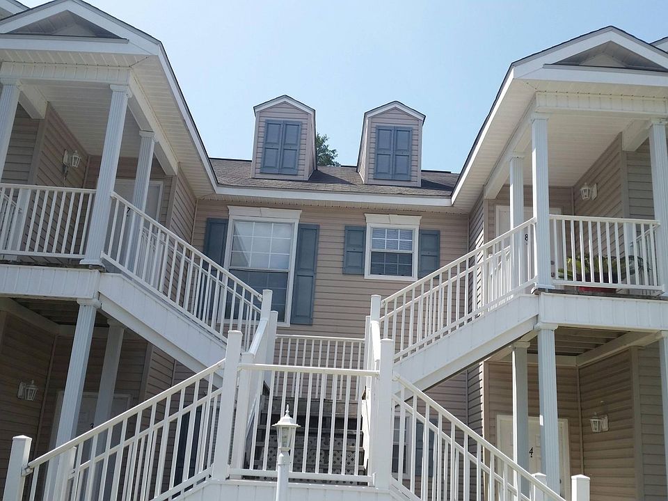 Brigantine Condos in Pensacola, FL32504. Located on the second floor. It is 2BR +2BA . See landlord for laundry.