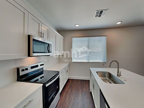 4th image of 17157 W Lawrence Ln