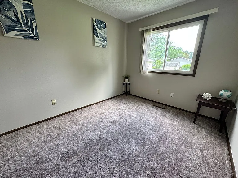 1815 Alden Ave — Photo 14