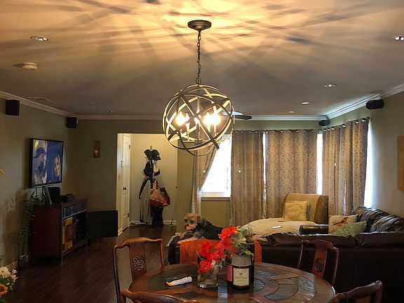 4th image of 6227 Buckler Ave