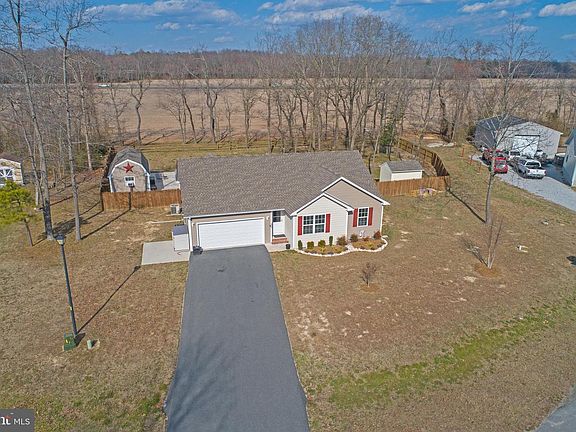 3rd image of 10899 Colonial Ct