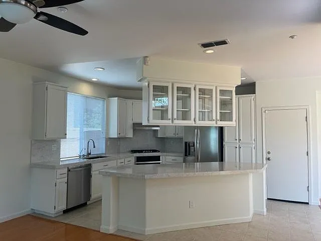 34 Pizarro Ave — Photo 12