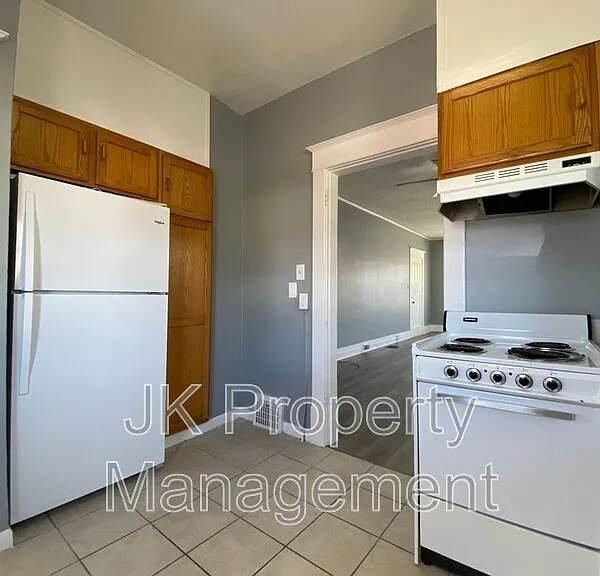 511 14th St N — Photo 4