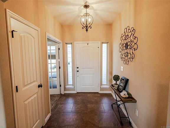 3rd image of 26449 Columbia Crest Dr