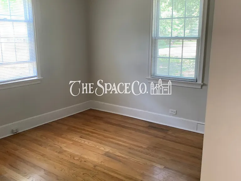 833 Locust St — Photo 3